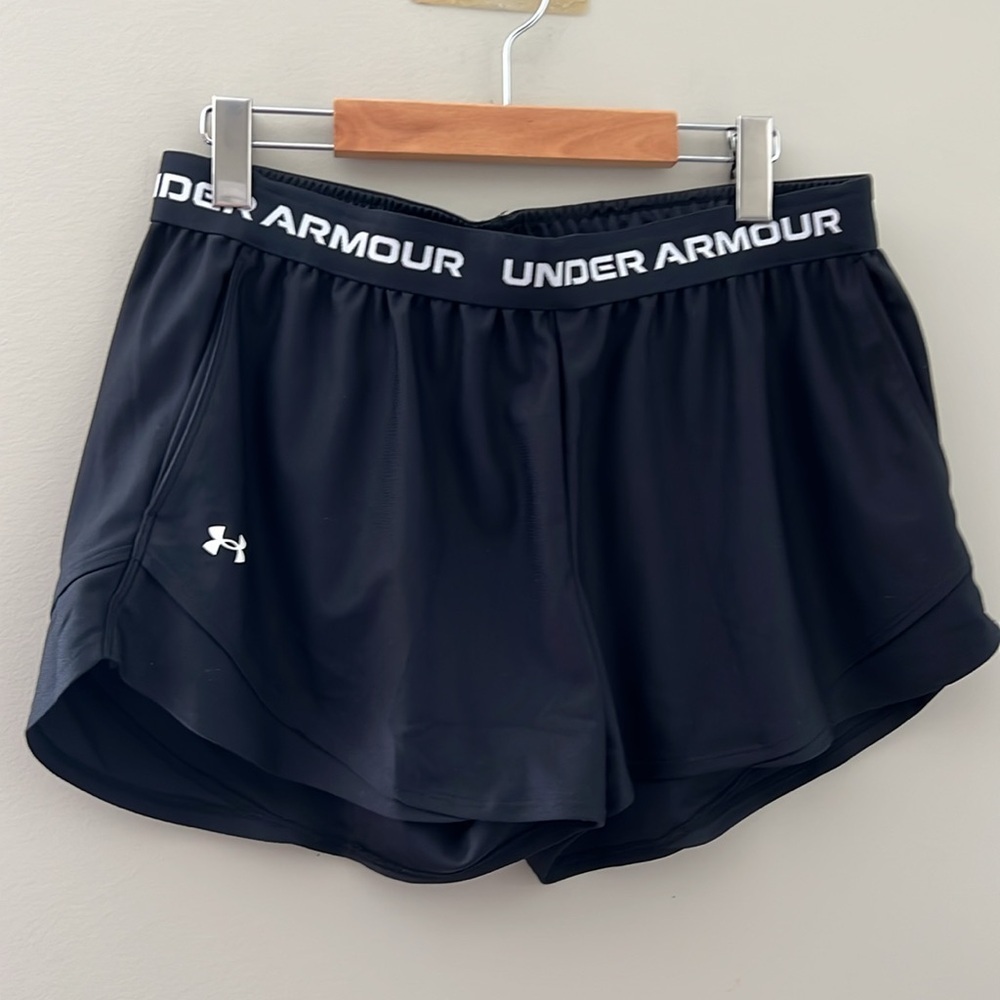 Under Armour Black Athletic Running Shorts Womens Large - Picture 2 of 3